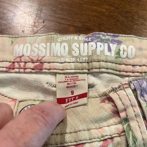 Mission Floral Jean Shorts - Picture 2 of 4